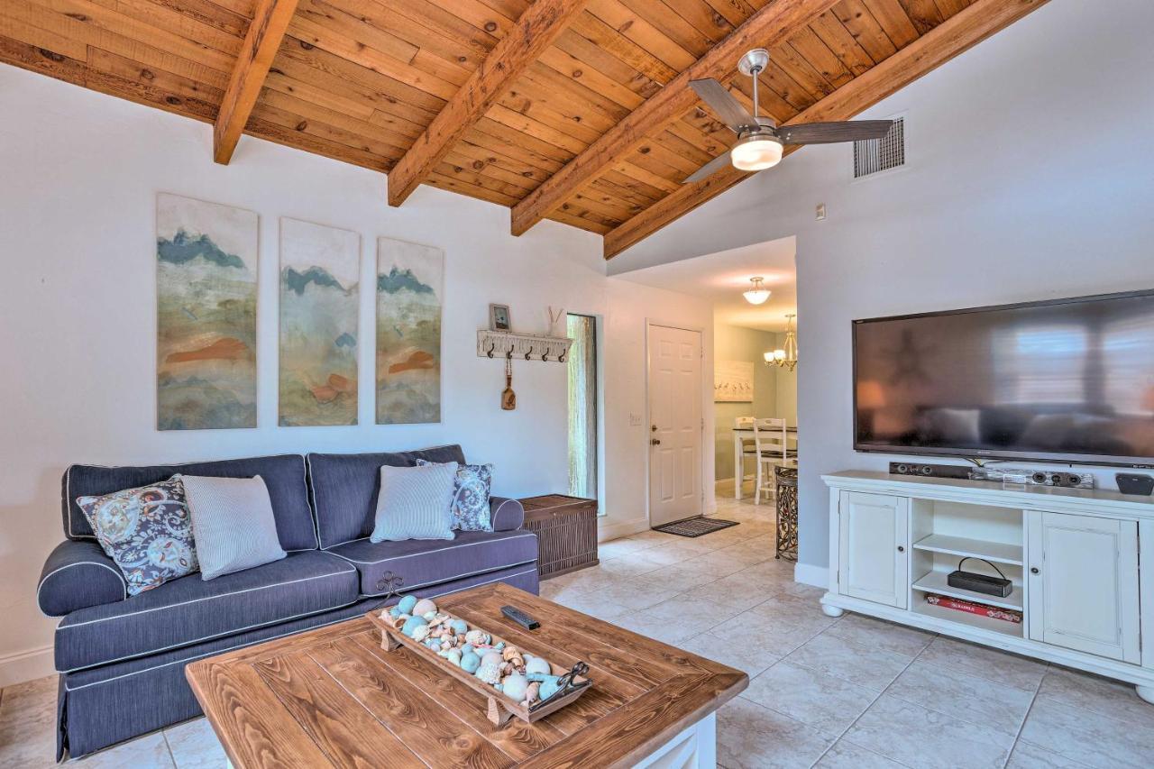 Jensen With Pool Access Less Than 1 Mi To Beach!